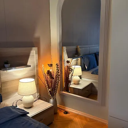 Rooftop Square Vanilla *