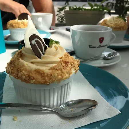 Rooftop Square Vanilla דירה