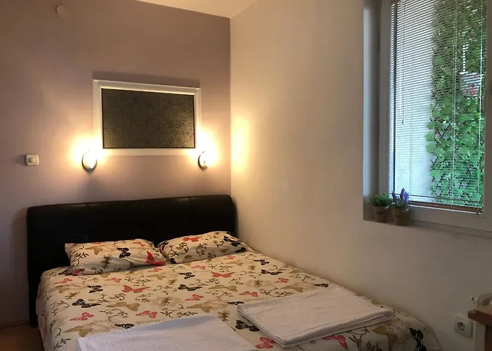 Apartment Rooftop Square Vanilla *