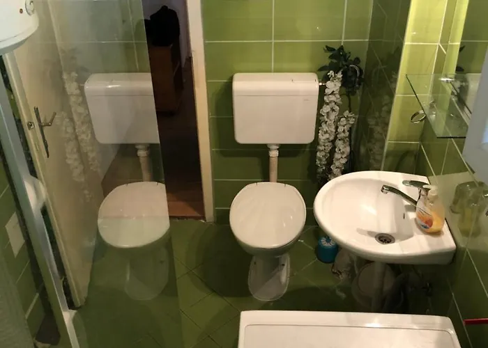 Rooftop Square Vanilla * סקופיה