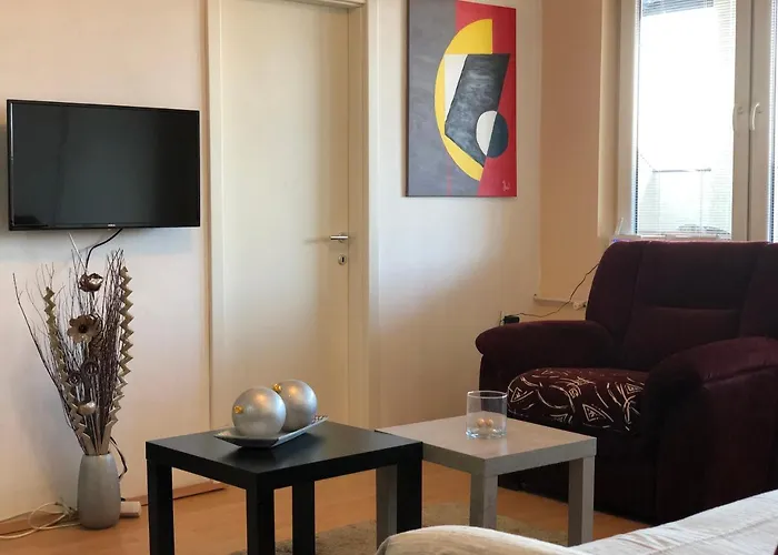 דירה Rooftop Square Vanilla סקופיה